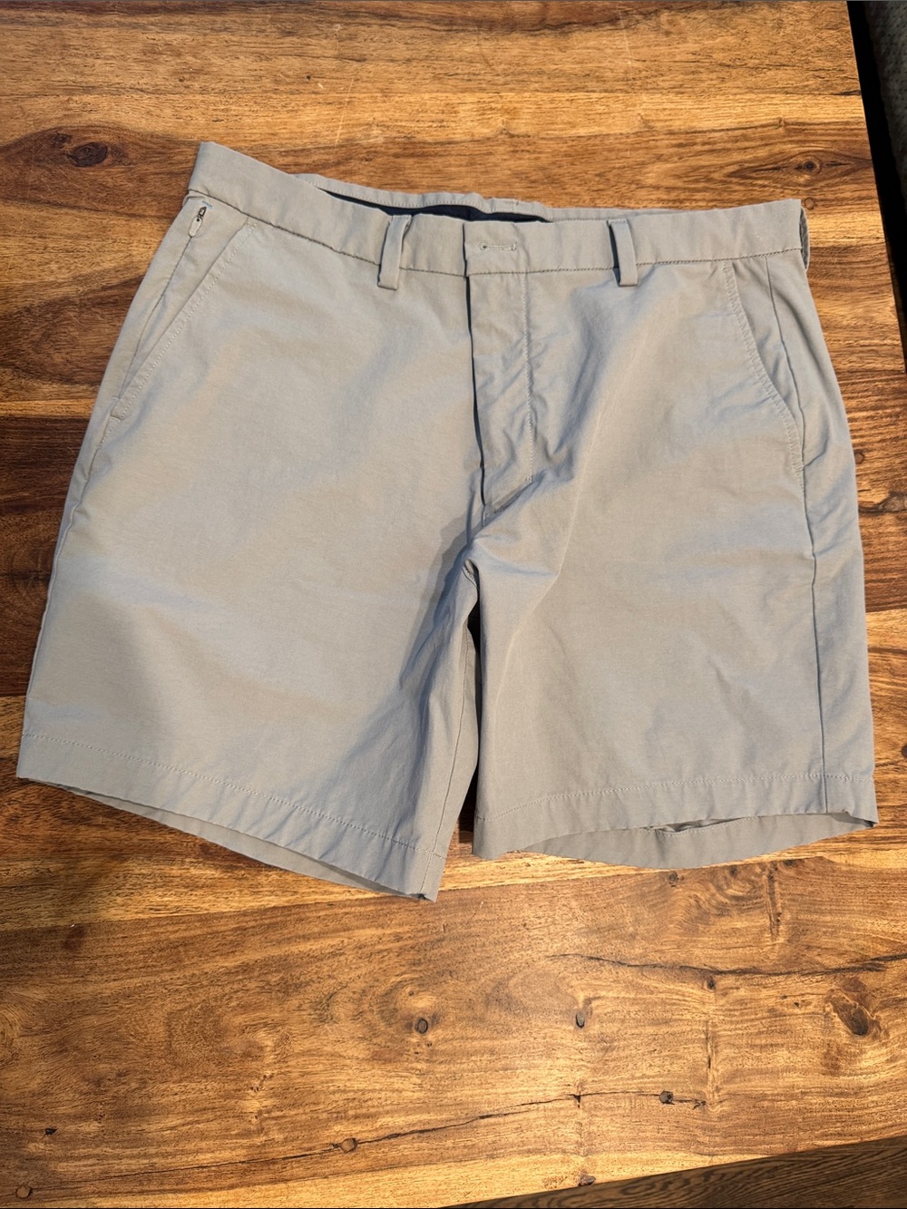 Men's vineyard vines performance on the go shorts – light gray – 7 inch